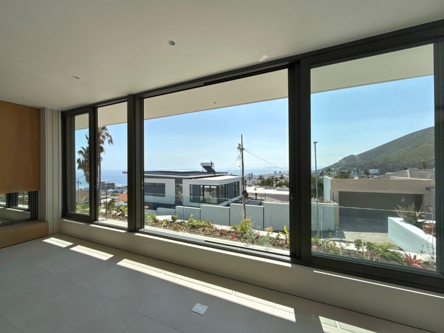 3 Bedroom Property for Sale in Fresnaye Western Cape